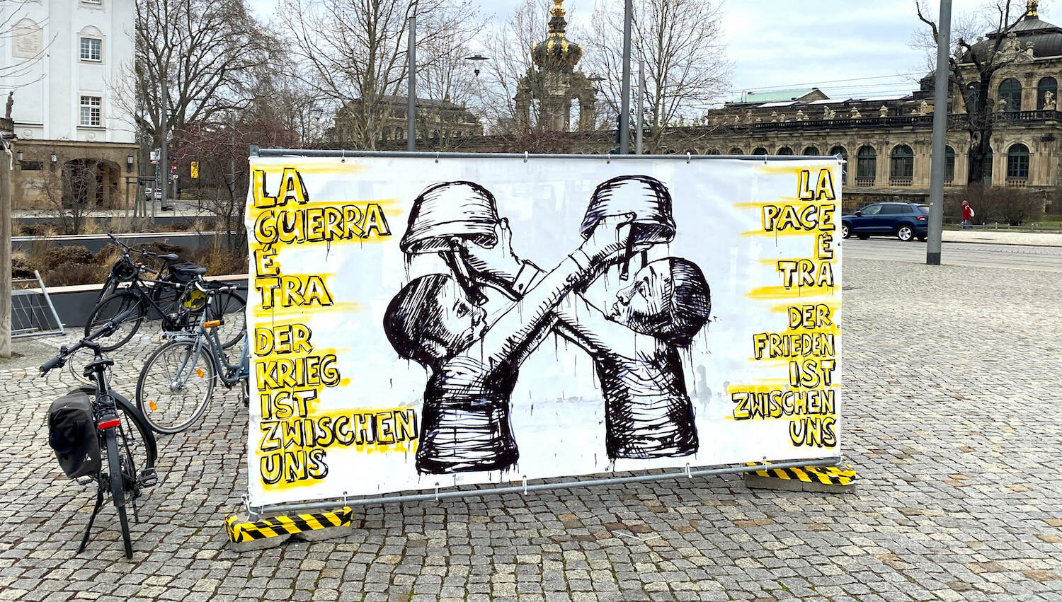 Plakatgestaltung von Collettivo FX - La Guerra e tra - la Pace etra für WOD Dresdn 2022